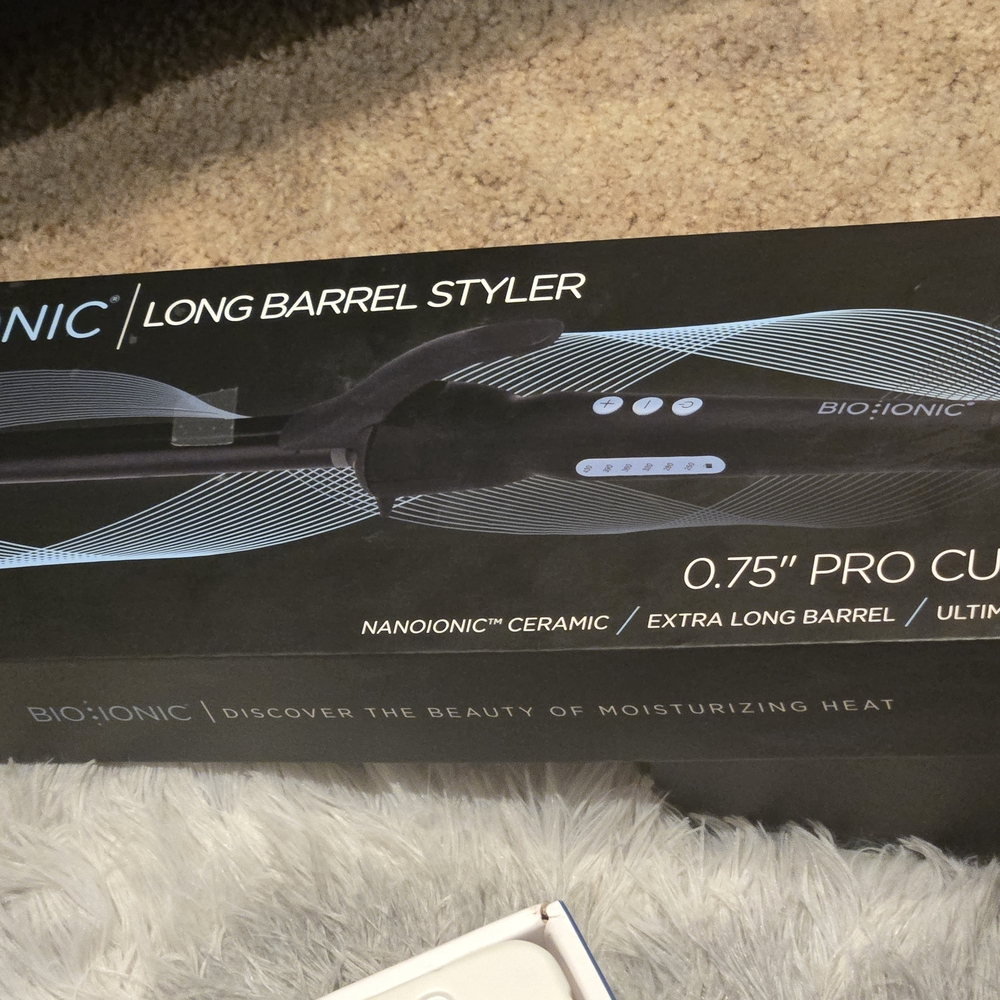 Bio Ionic Long Barrel Styler 0.75" Pro Curling Iron